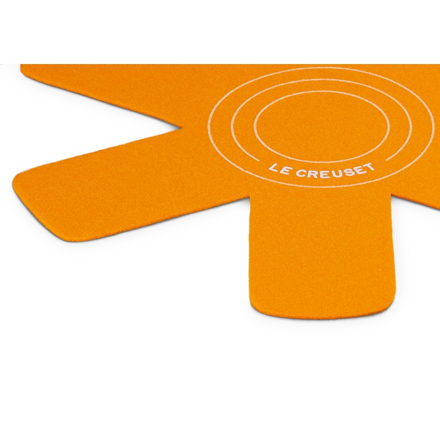 additioanl image for  Le Creuset Set of 3 Pan Protector Flame 