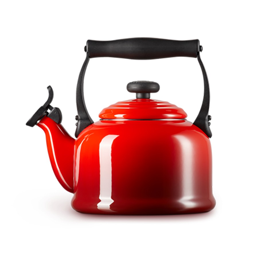 additioanl image for  Le Creuset Trad. Kettle Cerise 2.1 Litre 