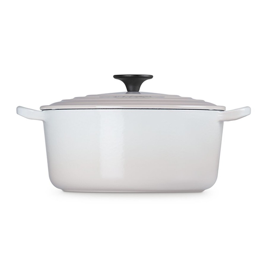 additioanl image for  Le Creuset Classic Rd Cass Meringue 24cm 