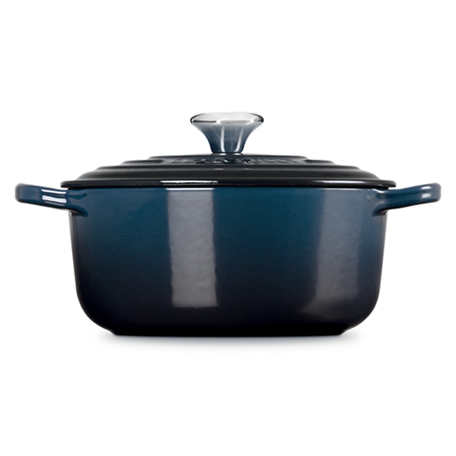 additioanl image for  Le Creuset Round Cassorole Nuit 20 cm 