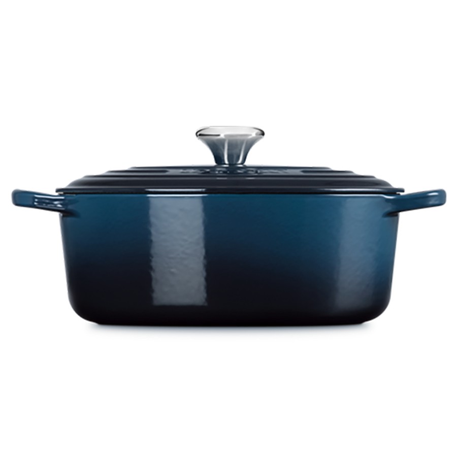 additioanl image for  Le Creuset Oval Casserole Nuit 27 cm 