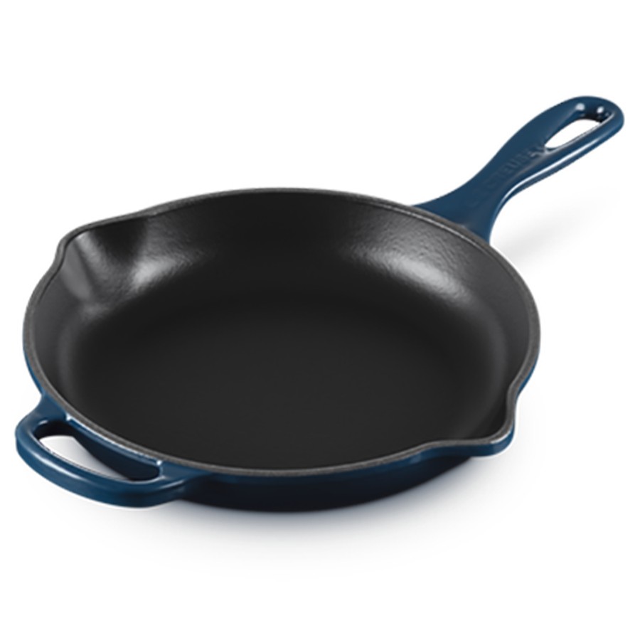 additioanl image for  Le Creuset Round Skillet Nuit 23 cm 