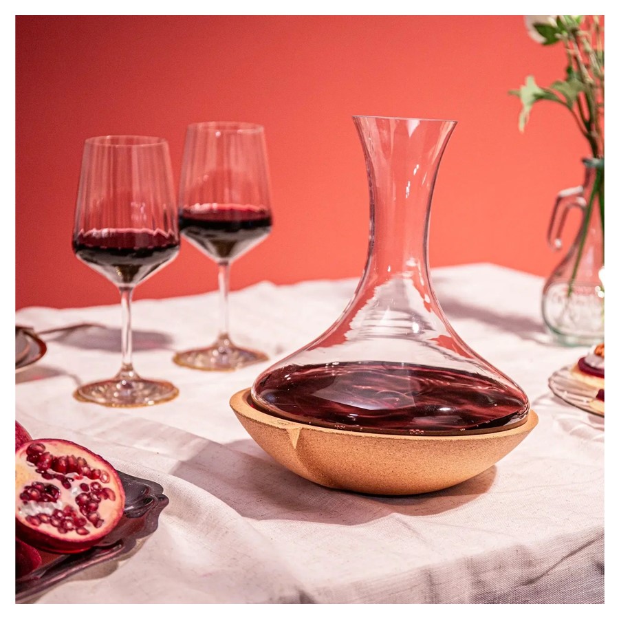 additioanl image for  Vacuvin Swirling Wine Decanter Crystal 