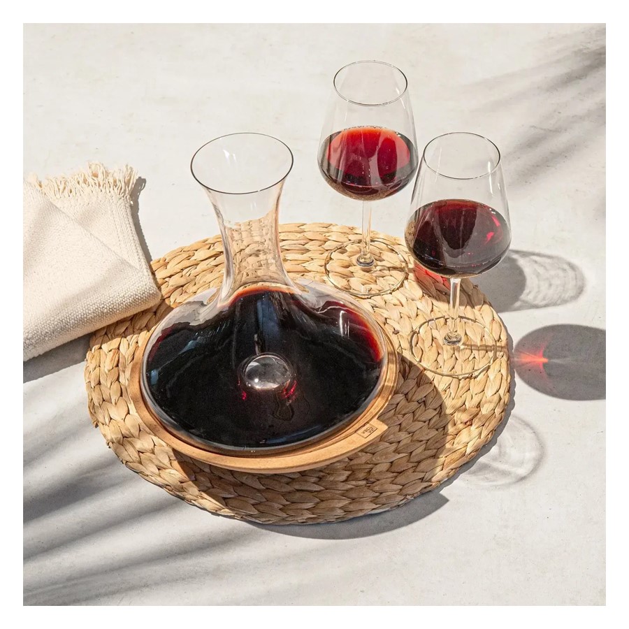 additioanl image for  Vacuvin Swirling Wine Decanter Crystal 