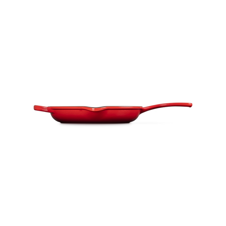 additioanl image for  Le Creuset Round Skillet Cerise 23 cm 