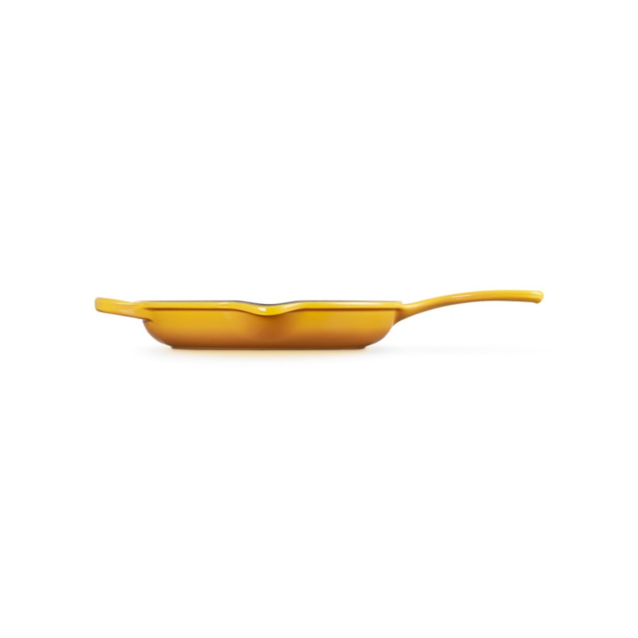 additioanl image for  Le Creuset Round Skillet Nectar 23 cm 