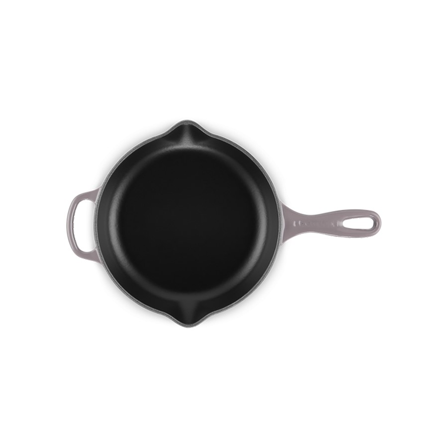 additioanl image for  Le Creuset Round Skillet Flint 23 cm 