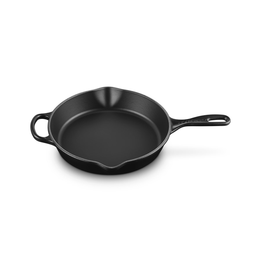 additioanl image for  Le Creuset Deep Rd. Skillet Black 26 cm 