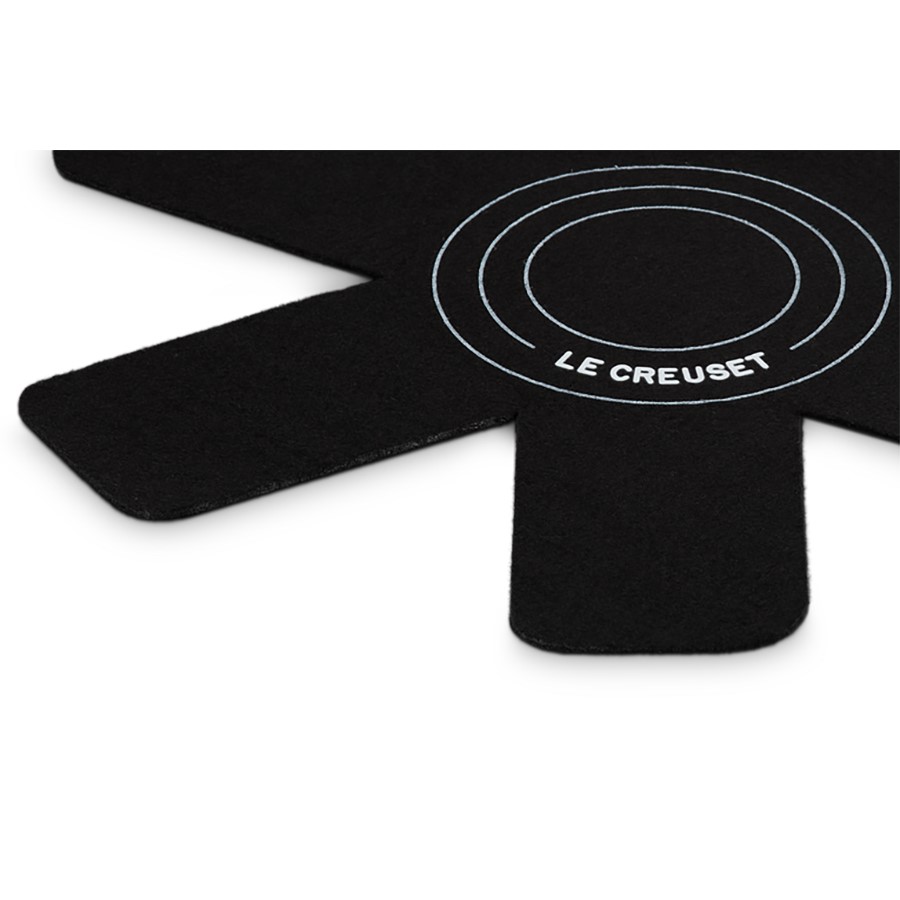 additioanl image for  Le Creuset Set of 3 Pan Protector Black 