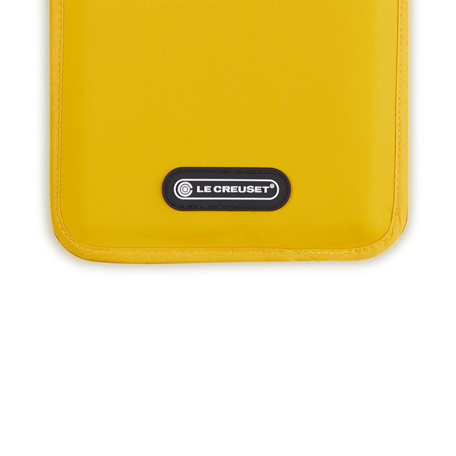 additioanl image for  Le Creuset Cooler Sleeve Ice Pack WA-12 