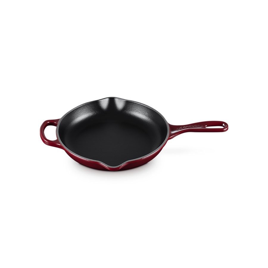 additioanl image for  Le Creuset Round Skillet Garnet 23 cm 