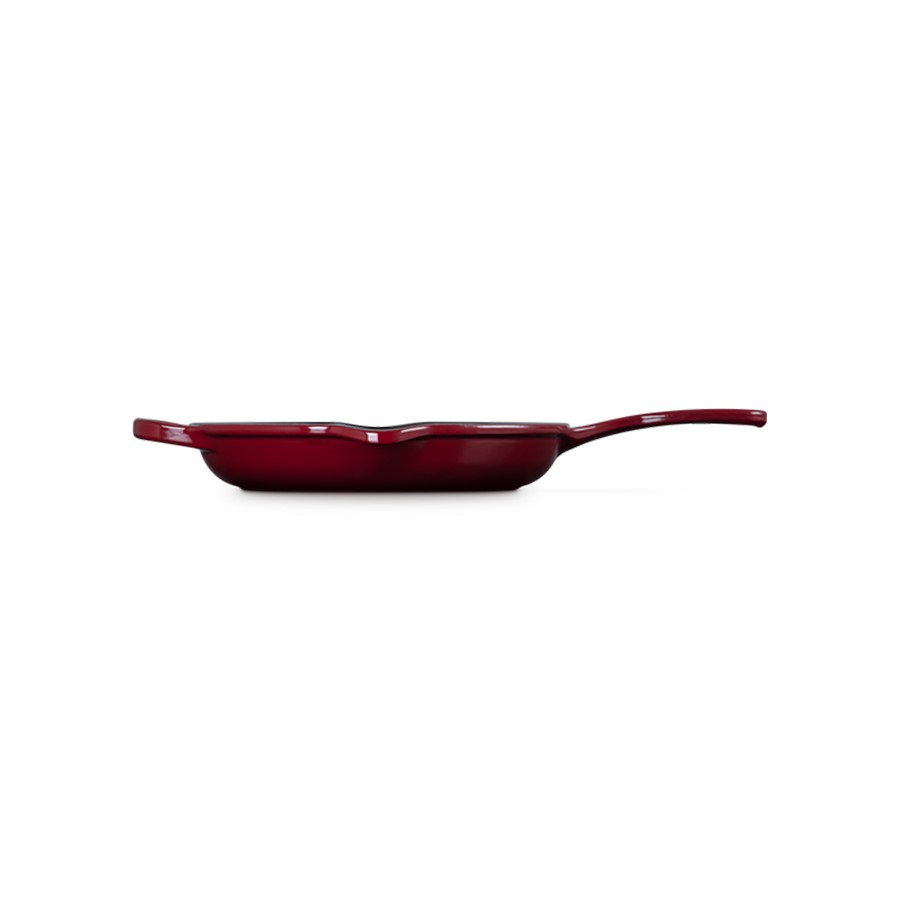 additioanl image for  Le Creuset Round Skillet Garnet 23 cm 