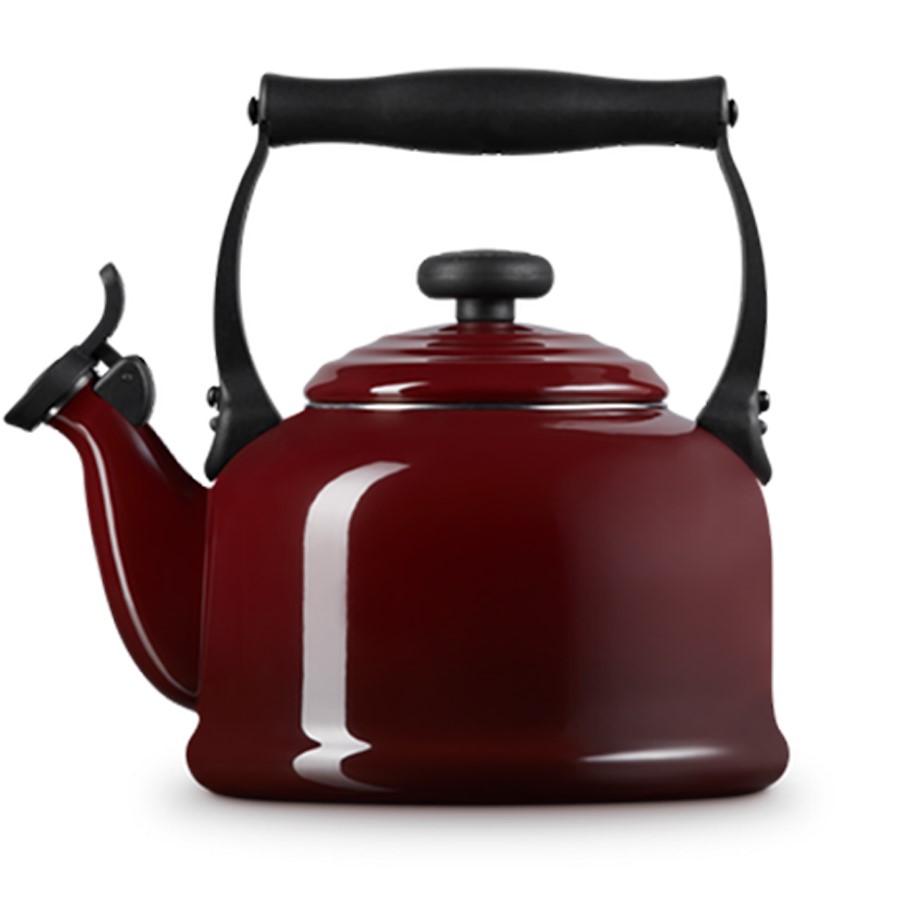 additioanl image for  Le Creuset Traditional Kettle Garnet 2.1 